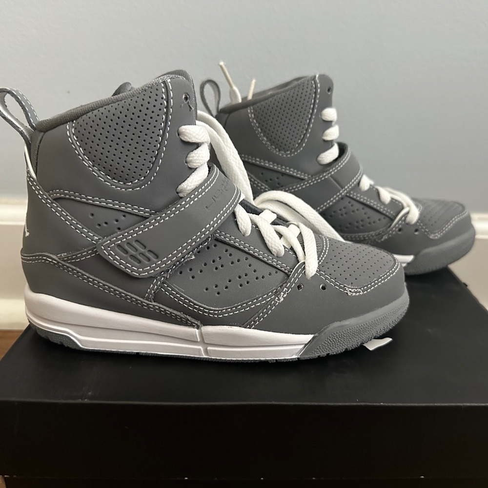 Jordan Flight 45 High Top (Kids)